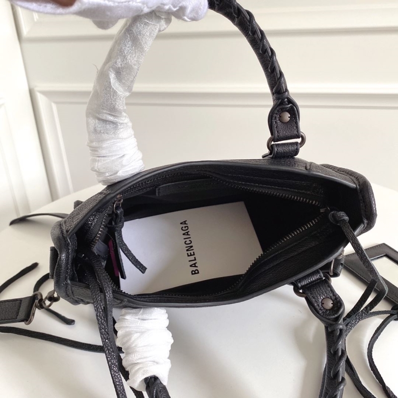Ba1en*iaga classic city bags
